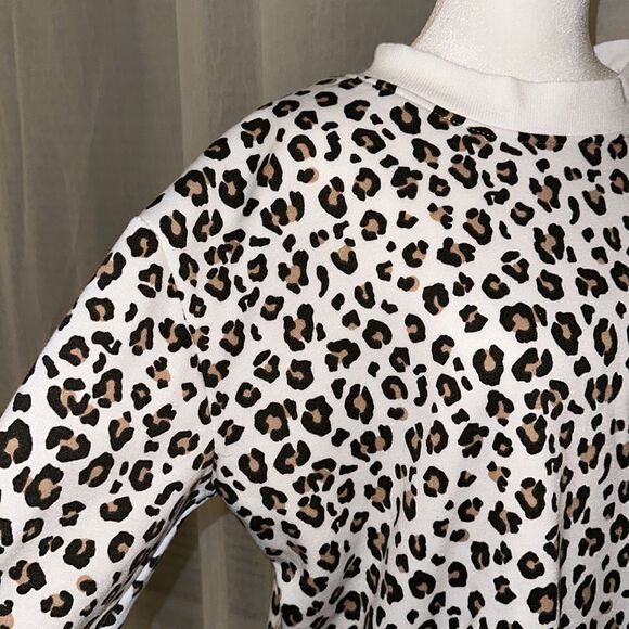 if it were me. L White Tan Black Leopard Animal Print Fleece Inner Crewneck Top - Picture 8 of 12